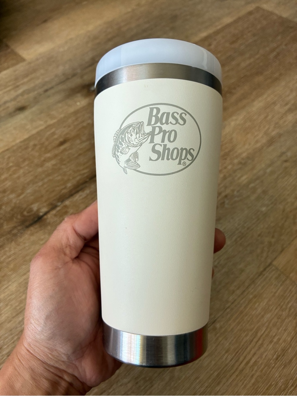 Bass Pro Shops White 20-oz. Tumbler with Multifunction Lid

Excellent Condition